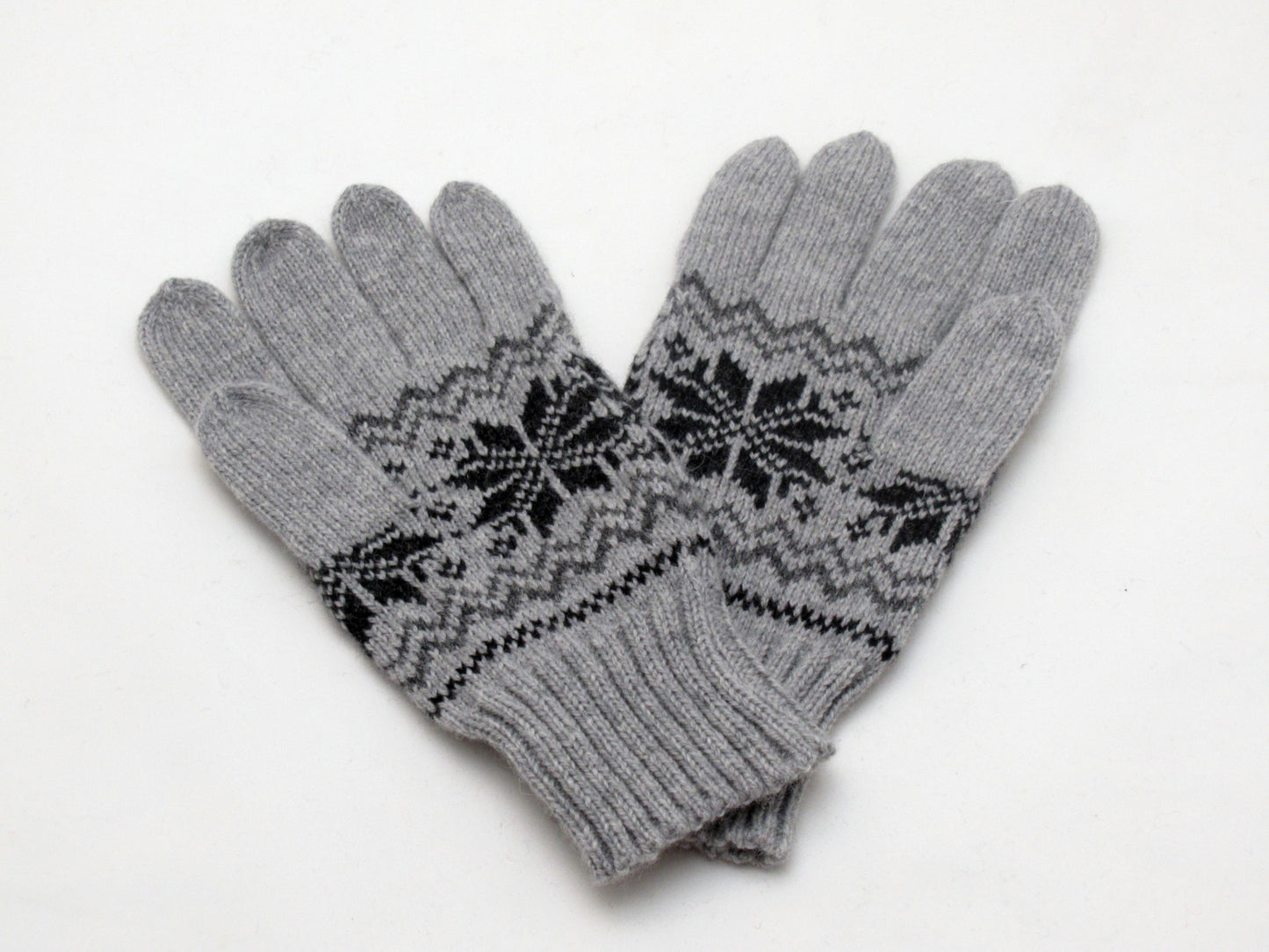 Knitted Wool Gloves in Gray with Black Stars.
