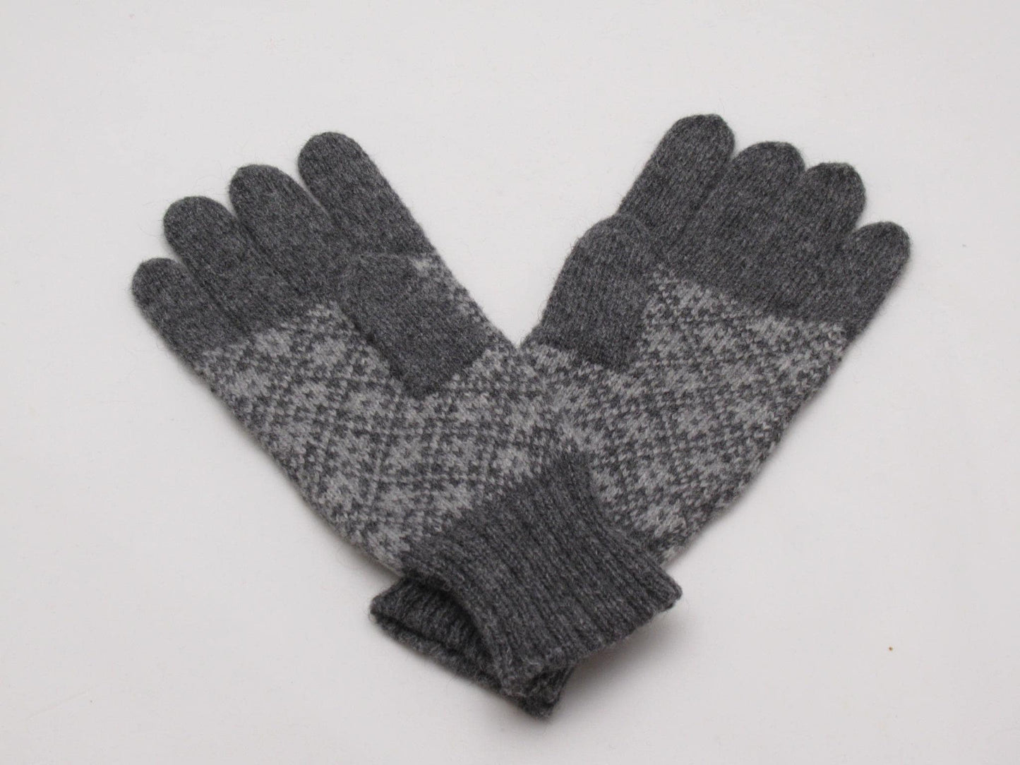 Men's Knitted Wool Gloves in Dark Gray
